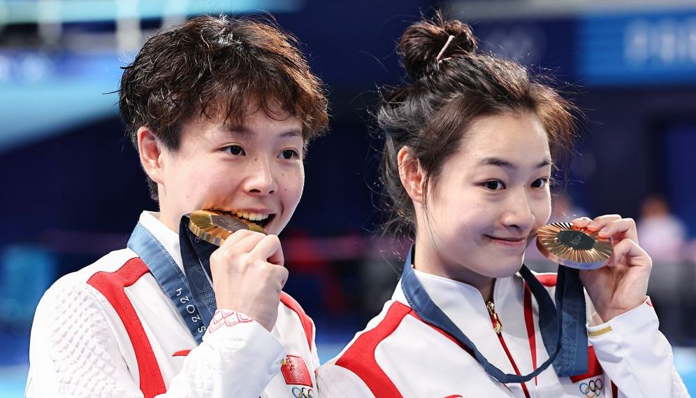 莫斯克拉在对阵小蜜蜂的比赛中伤退，阿森纳后防3人受伤